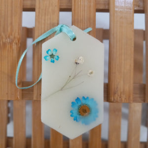 Beeswax Sachet with Pressed Flowers, Ocean Breeze Scent